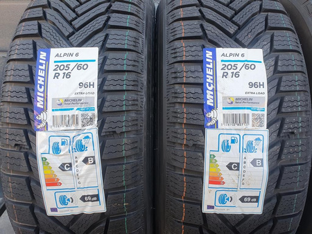 205/60R16 Michelin Alpin 6 XL para opon zima nowe nr6553A