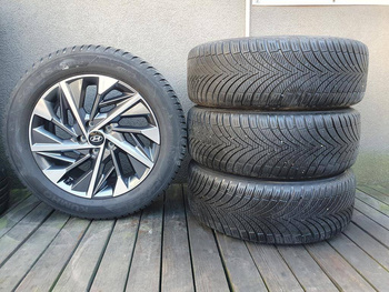 Oryginał koła 235/55R18 Hyundai Tuscon 5x114,3 Kumho całoroczne 6,7mm