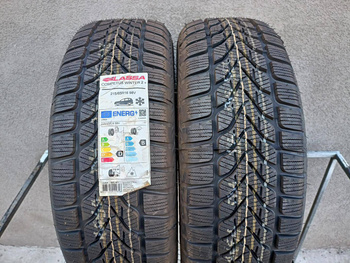 215/65R16 Lassa Competus Winter 2+ para opon zima nowe nr6199