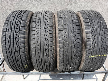 215/65R16 Nankang NK Snow SV-2 komplet opon zima 7,4mm nr6162