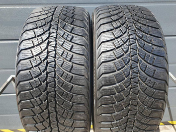 235/40R18 Kumho WinterCraft WP71 para opon zima 8,1mm nr8858